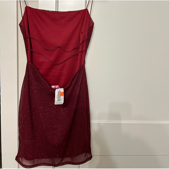 Red Wine Glitter Mini Dress - Picture 2 of 3